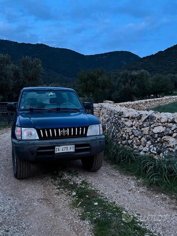 Usata Toyota Land Cruiser 125 CV (91 kW) 2000 Blu/azzurro SUV