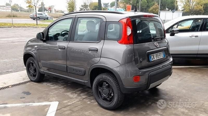 Usata Fiat Panda Cross Cross 86 CV (63 kW) 2022 Grigio Utilitaria