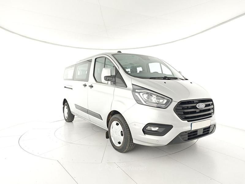 Usata Ford Transit Custom Trend 129 CV (94 kW) 2021 Argento Station wagon