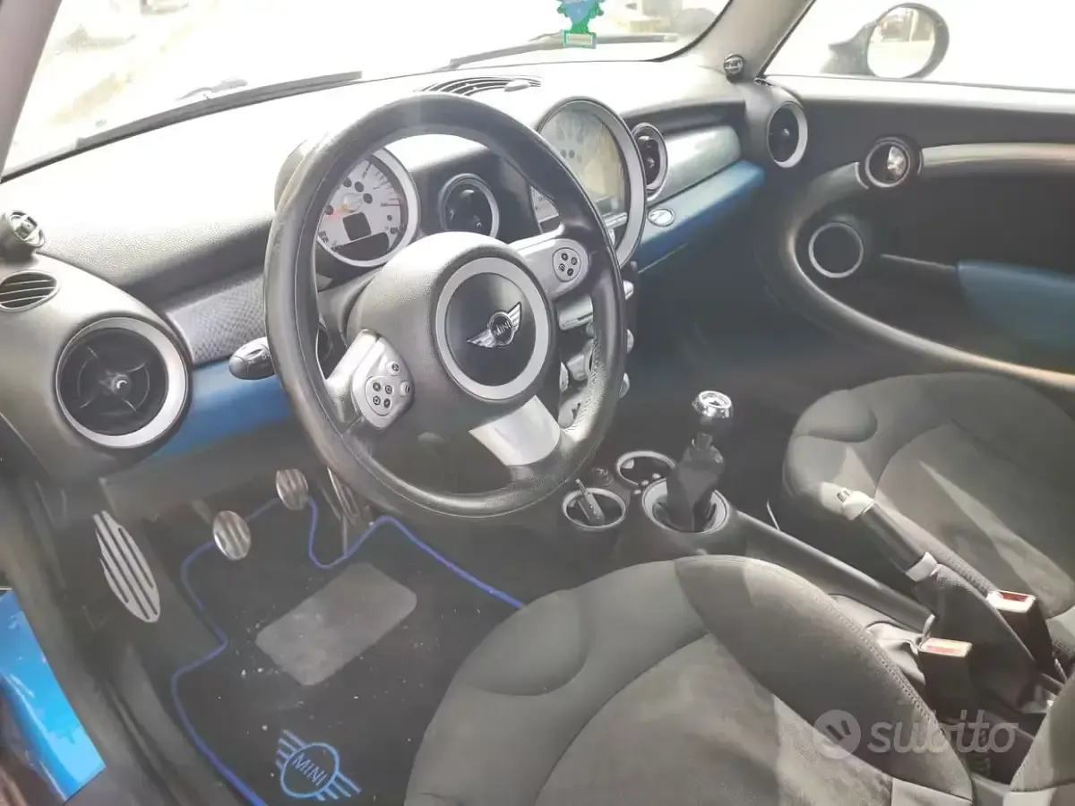 Usata Mini Cooper S 175 CV (128 kW) 2007 Bluazzurro Utilitaria