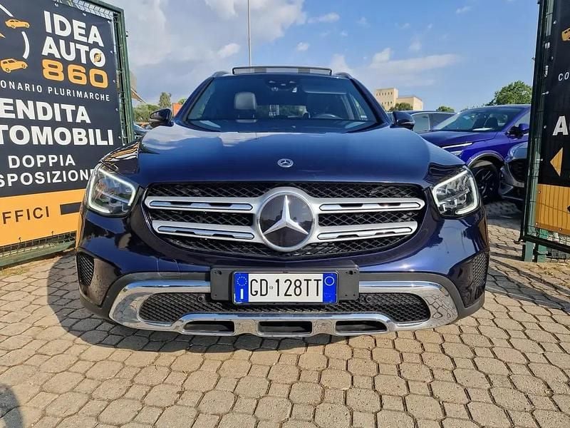 Usata Mercedes GLC300e 211 CV (155 kW) 2020 Blu/azzurro SUV