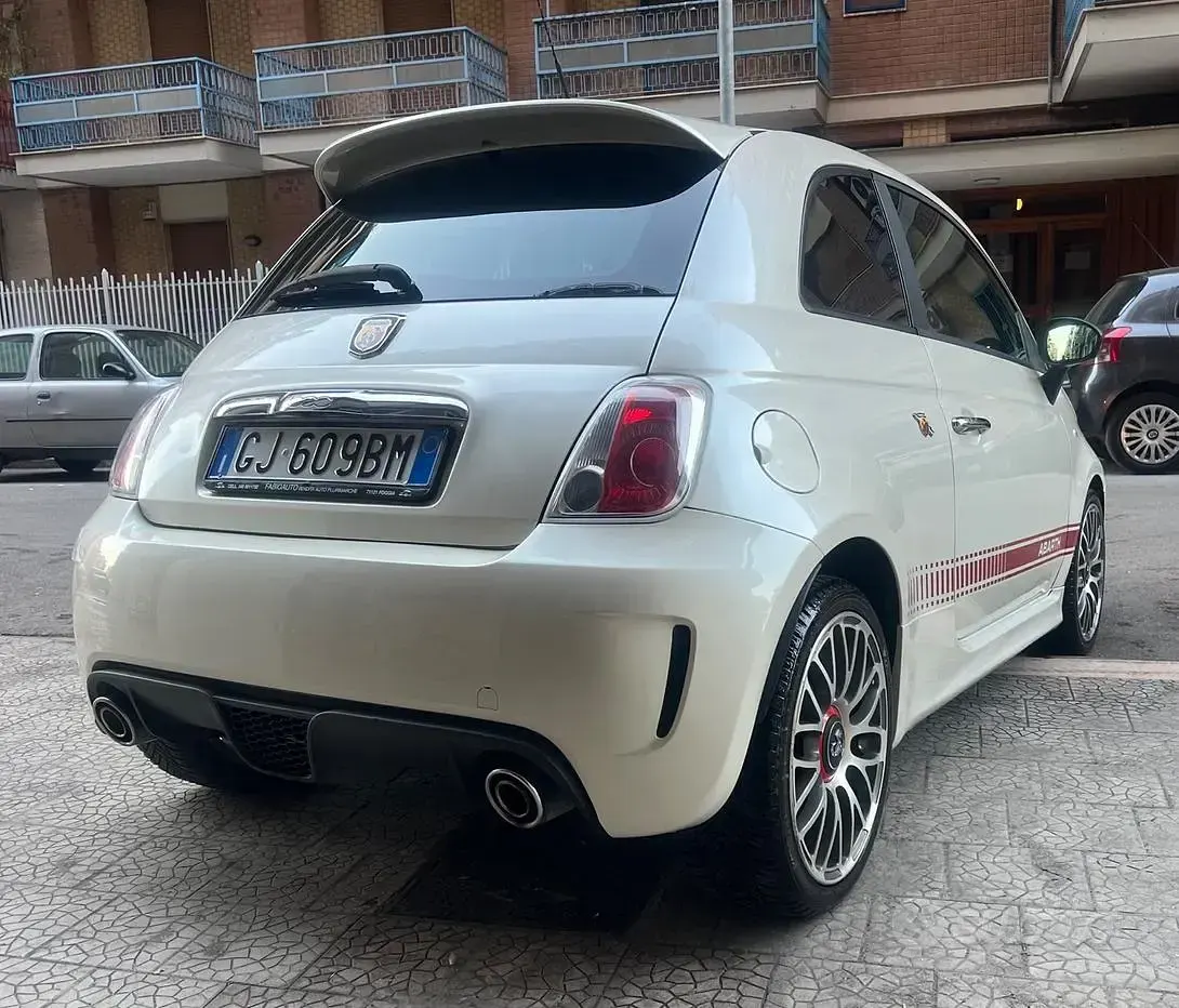 Usata Abarth 500 135 CV (99 kW) 2010 Bianco Berlina