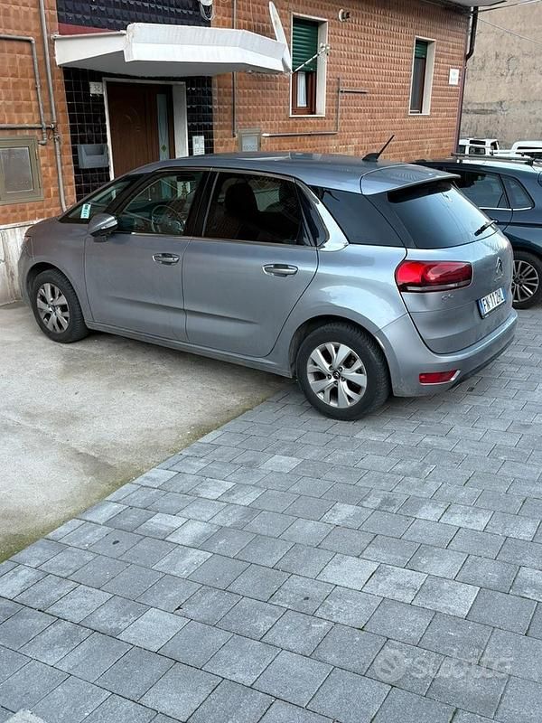 Gebraucht Citroën C4 115 PS (84 kW) 2019 Grau Van / Kleinbus