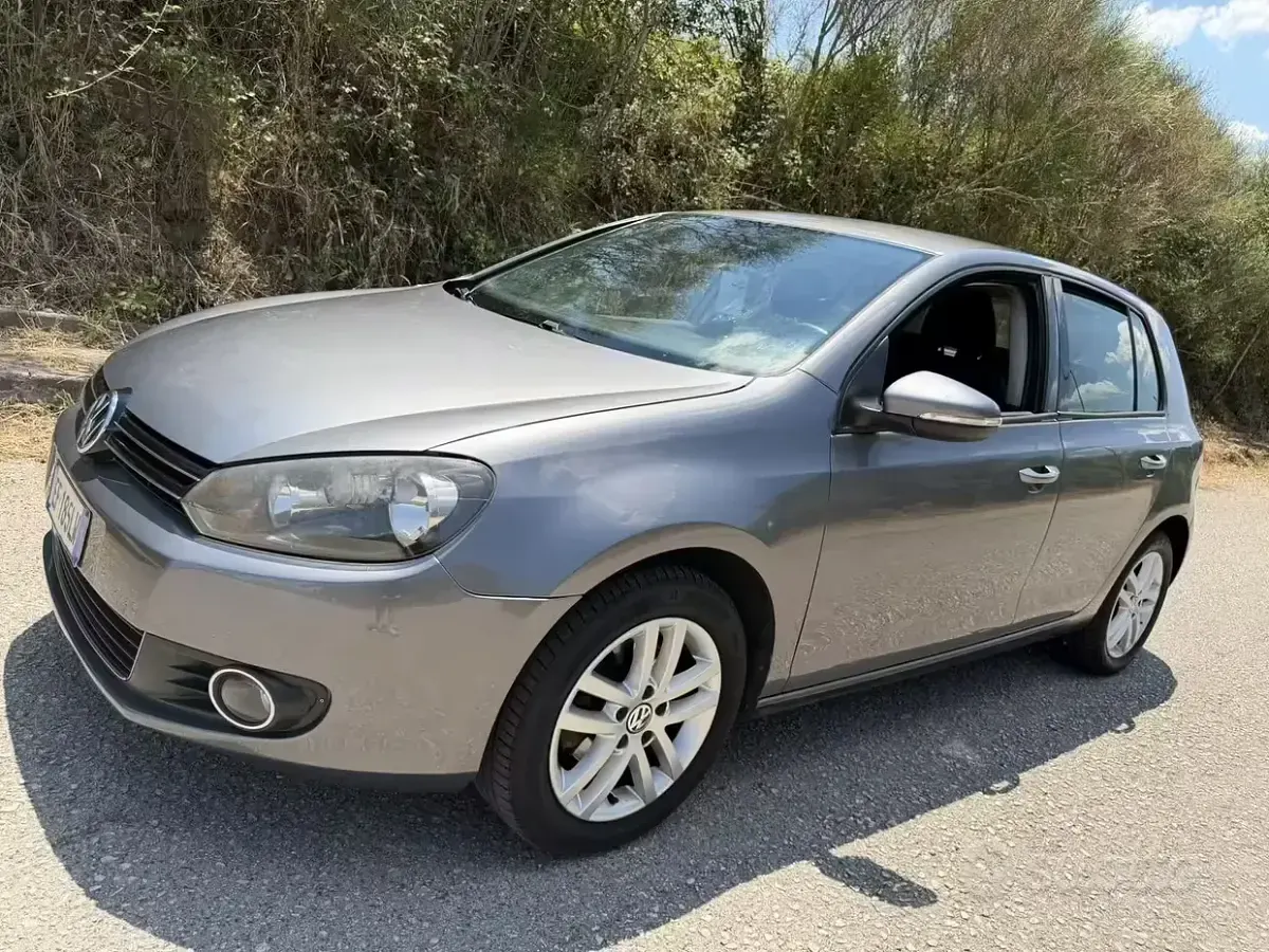 Usata VW Golf VI Highline 102 CV (75 kW) 2011 Grigio Utilitaria