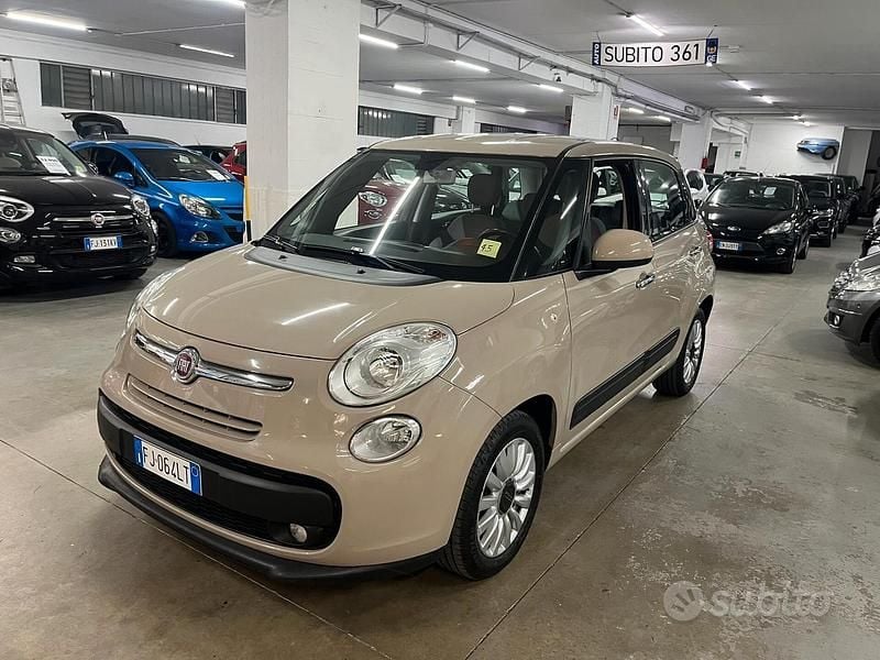 Marrone Usata 2017 Fiat 500L Monovolume | 9500 € (Buon prezzo) - Immagine 1/4