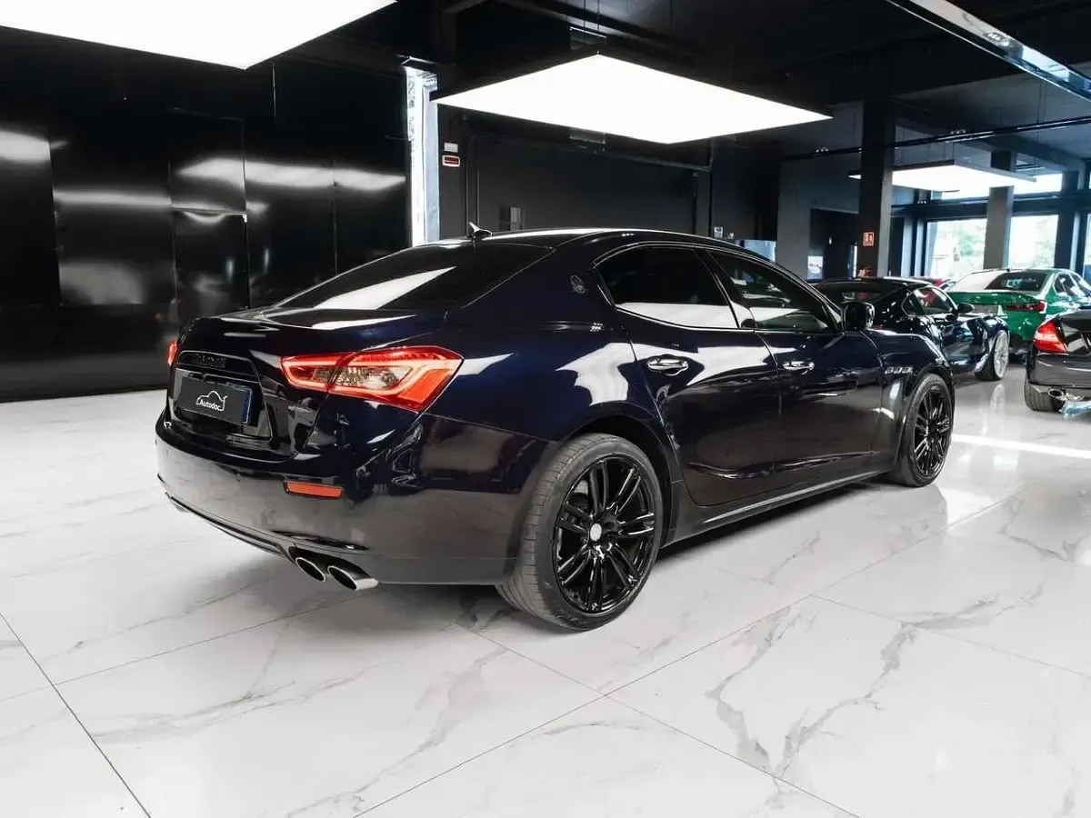 Usata Maserati Ghibli 275 CV (202 kW) 2014 Blu/azzurro Berlina