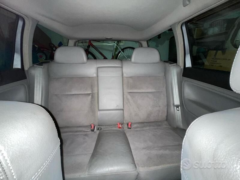 Usata VW Passat 150 CV (110 kW) 2002 Grigio Station wagon