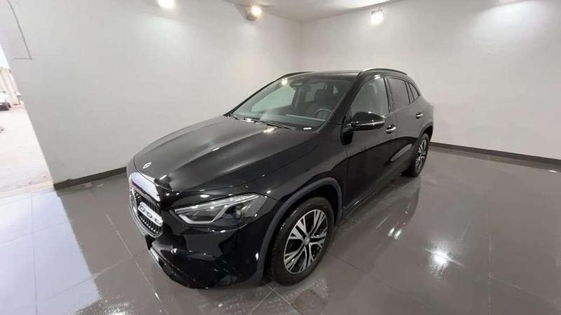 Usata Mercedes GLA200 Advanced Plus 150 CV (110 kW) 2024 Nero SUV