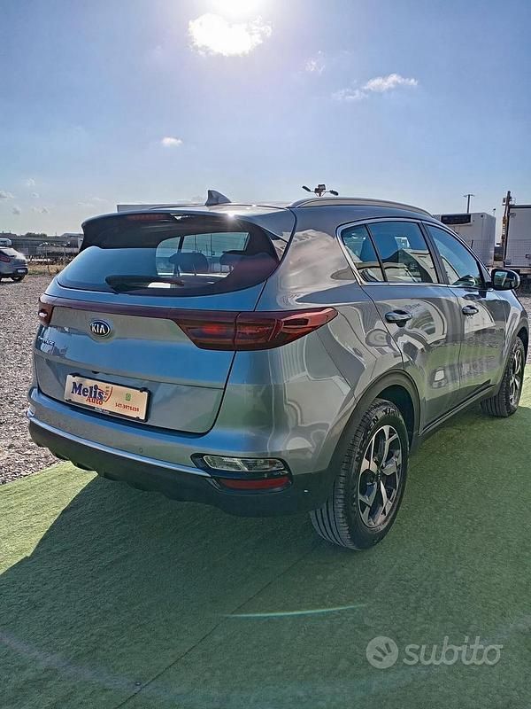 Usata Kia Sportage Style 115 CV (84 kW) 2021 Grigio SUV