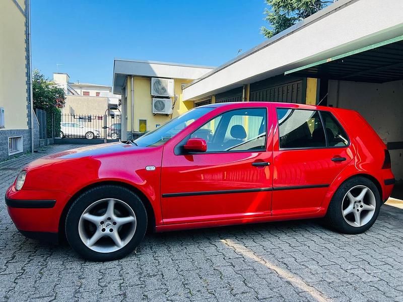 Usata VW Golf 75 CV (55 kW) 2002 Rosso Berlina