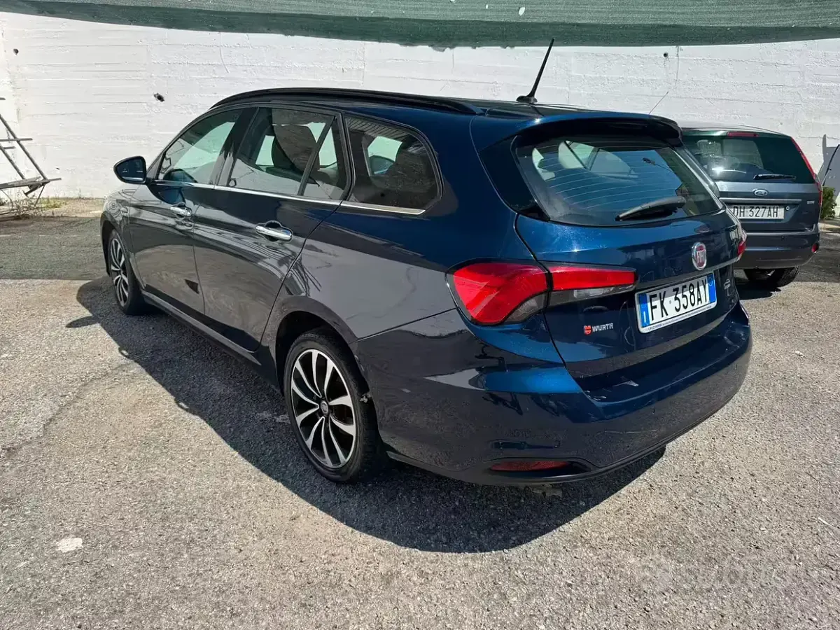 Usata Fiat Tipo Lounge 95 CV (69 kW) 2018 Bluazzurro Station wagon