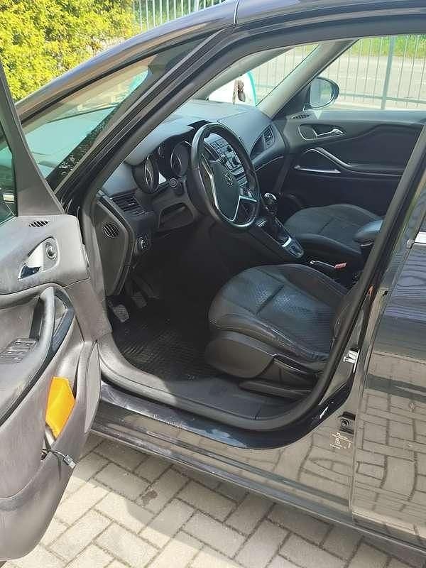 Occasion Opel Zafira Tourer Cosmo 150 ch (110 kW) 2016 Noir Monospace
