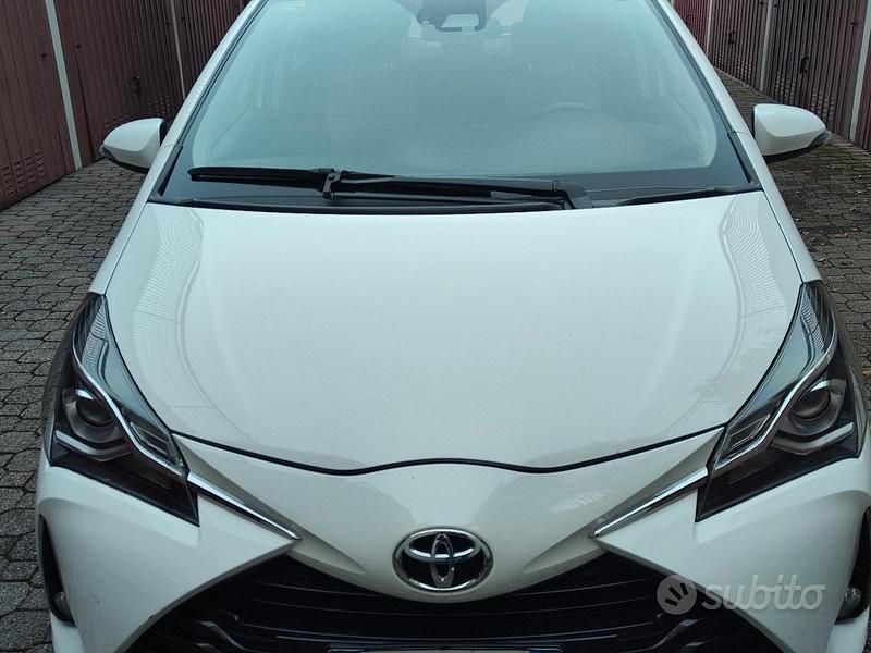 Usata Toyota Yaris Active 2020 Bianco Berlina