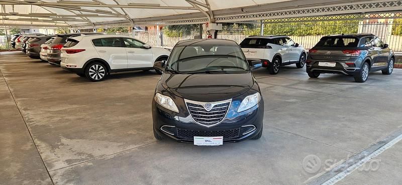 Usata Lancia Ypsilon S 95 CV (69 kW) 2014 Nero Utilitaria