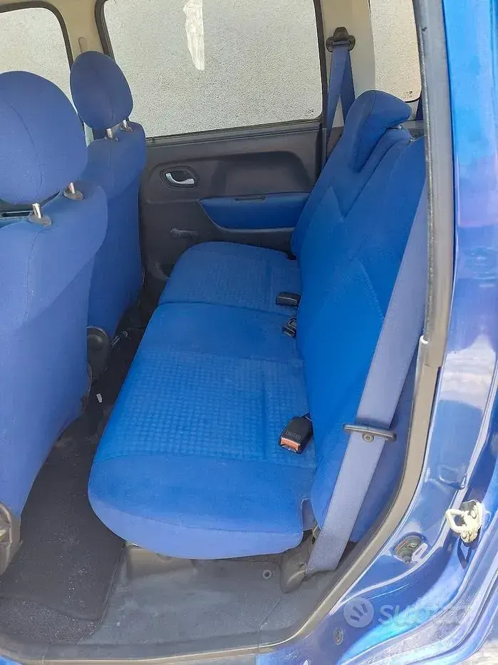 Usata Opel Agila 80 CV (58 kW) 2006 Bluazzurro Monovolume