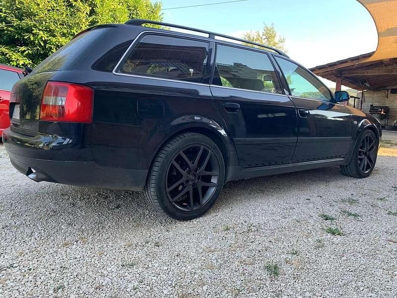 Usata Audi A6 Ambiente 179 CV (131 kW) 2001 Station wagon