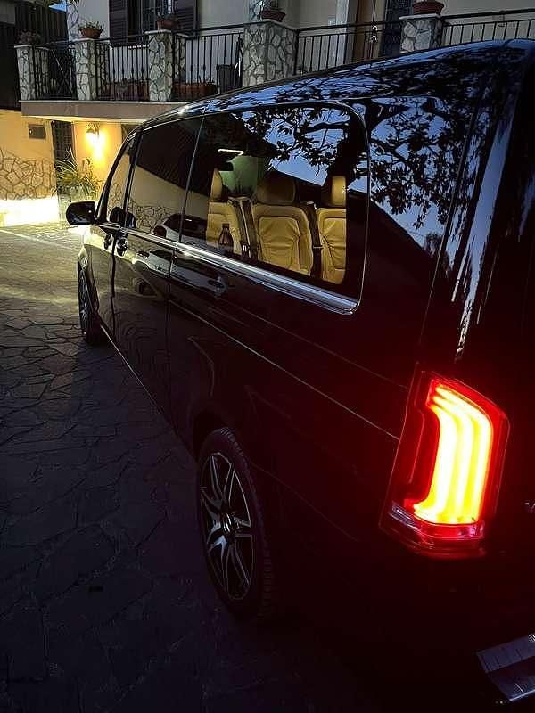 Usata Mercedes V250 190 CV (139 kW) 2022 Monovolume