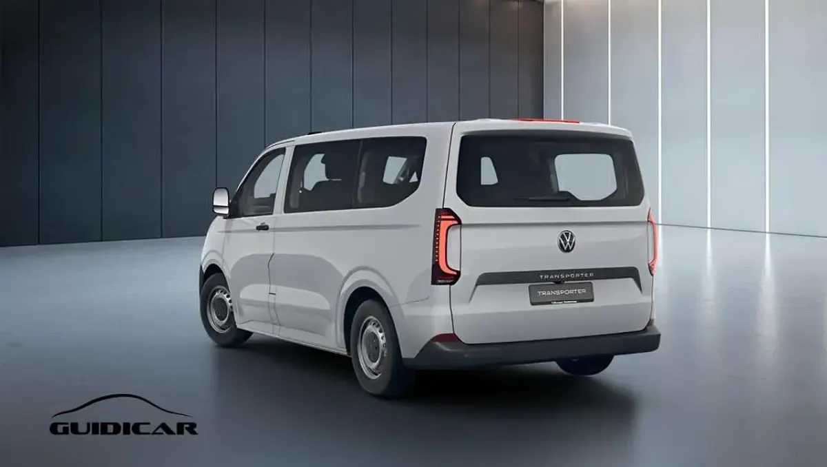 Nuova VW T7 150 CV (110 kW) 2026 Stone grey Furgone
