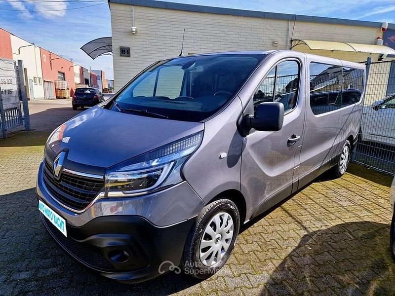 Grigio Usata 2020 Renault Trafic Monovolume | 25.000 € (Super prezzo) - Immagine 1/4
