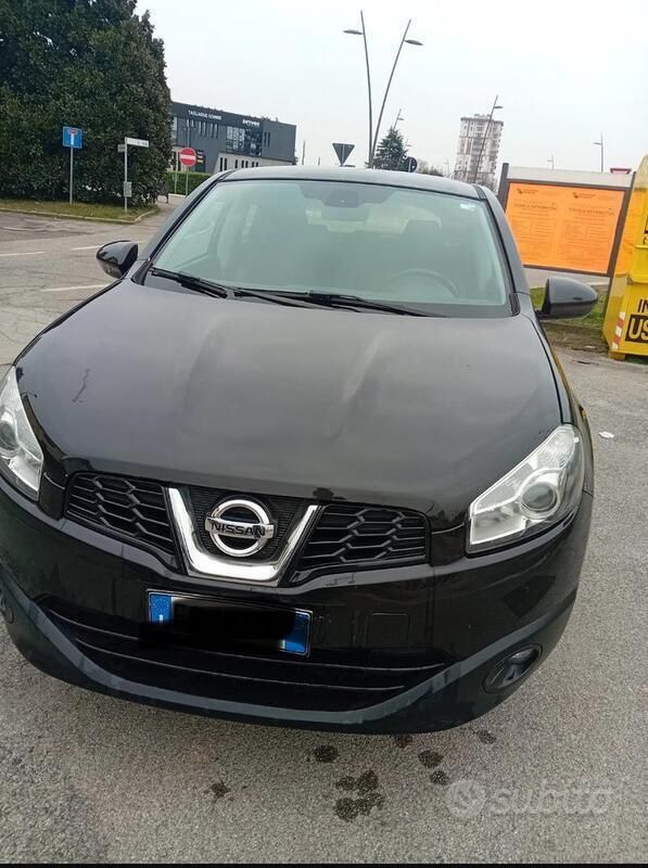 Nero Usata 2013 Nissan Qashqai SUV | 5000 € (Ottimo prezzo) - Immagine 1/4