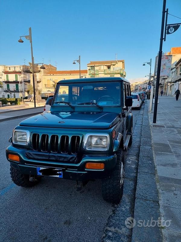 Usata Mahindra Bolero 72 CV (52 kW) 2006 Verde SUV