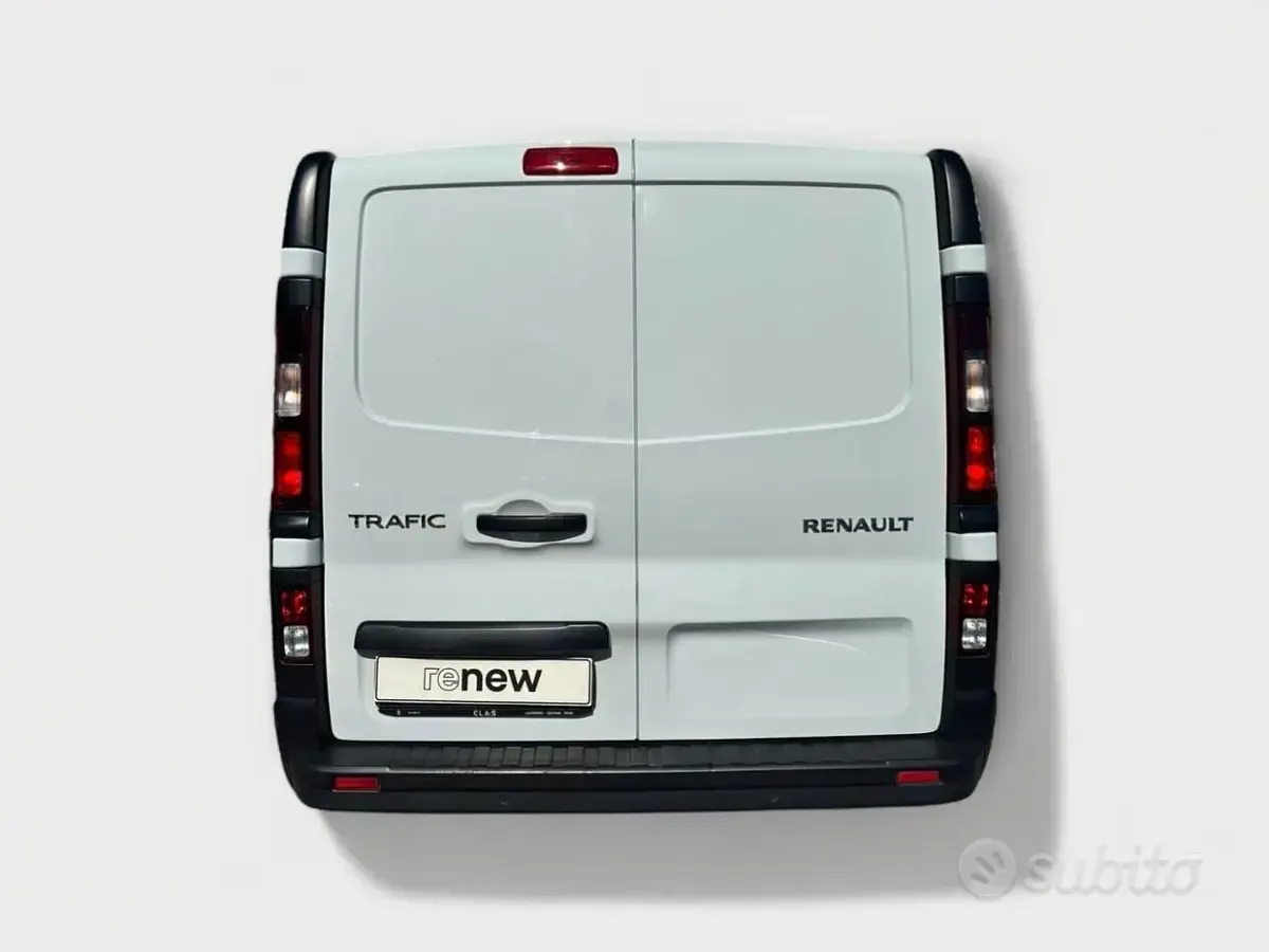 Usata Renault Trafic 110 CV (80 kW) 2024 Bianco Monovolume