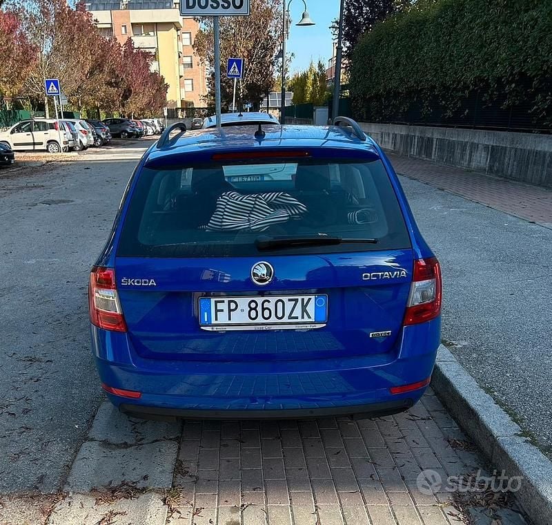 Usata Skoda Octavia G-TEC 110 CV (80 kW) 2018 Blu Station wagon