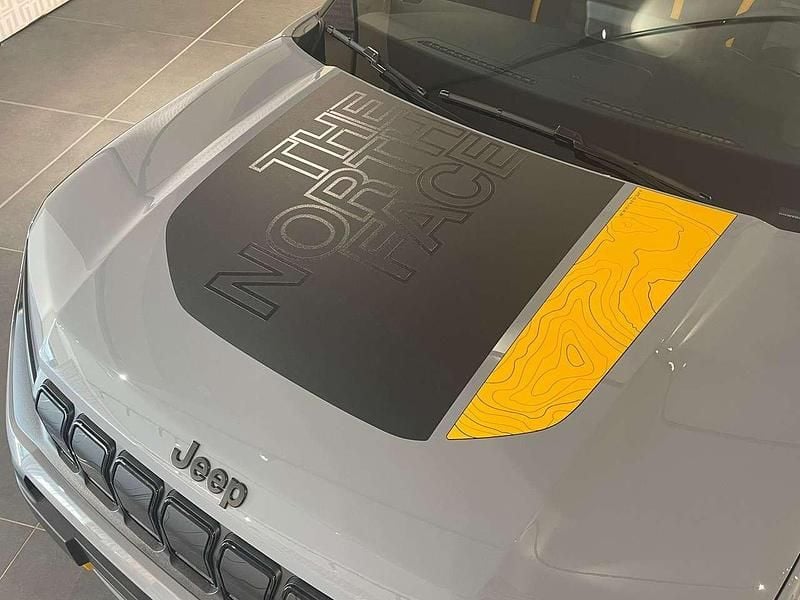 Nuova Jeep Avenger North 136 CV (100 kW) 2025 Grigio SUV