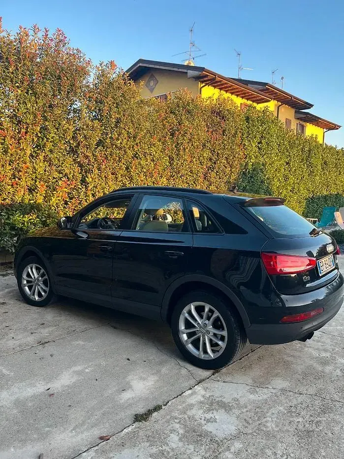 Usata Audi Q3 125 CV (91 kW) 2012 Nero SUV