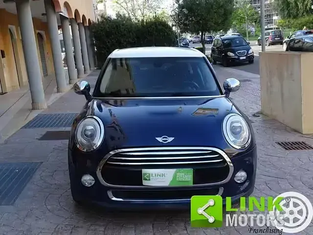 Käytetty Mini Cooper D 116 HP (85 kW) 2015 Sininen Viistoperä