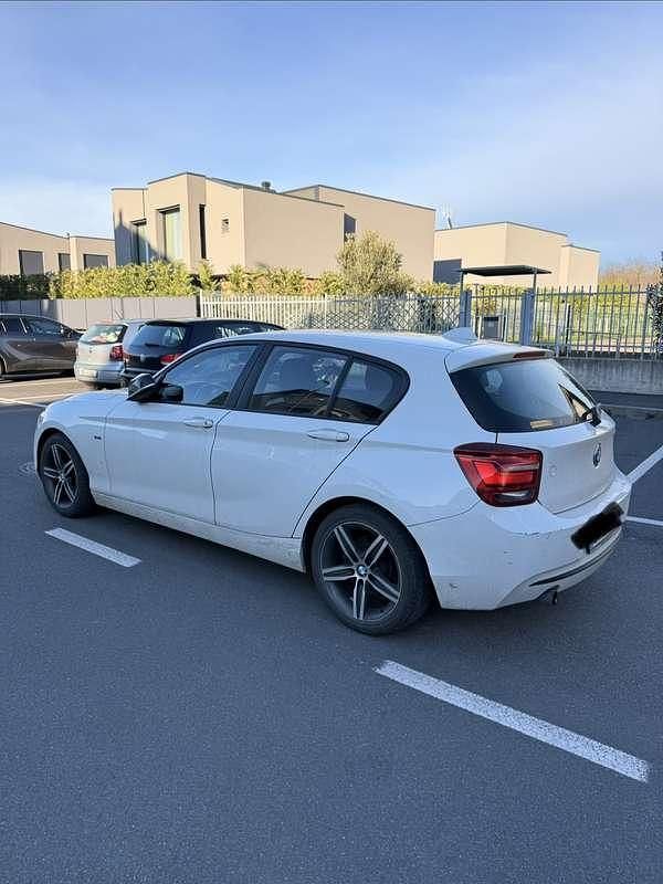 Usata BMW 118 Sport Line 143 CV (105 kW) 2014 Bianco Utilitaria