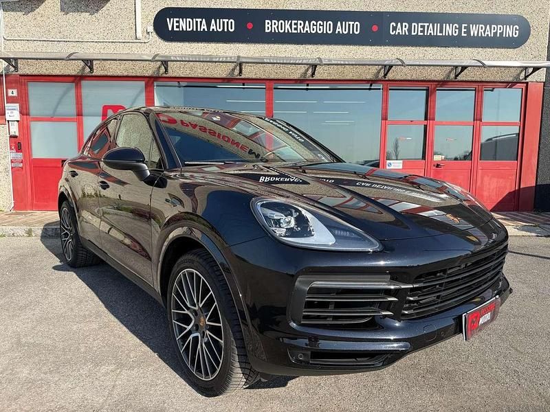 Usata Porsche Cayenne 340 CV (250 kW) 2021 Nero SUV