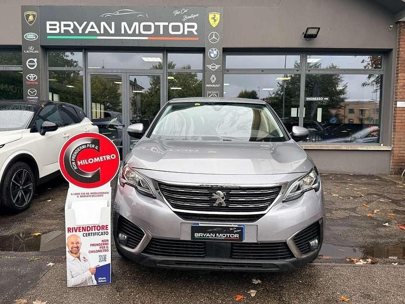 Usata Peugeot 5008 Allure 131 CV (96 kW) 2019 Grigio Monovolume