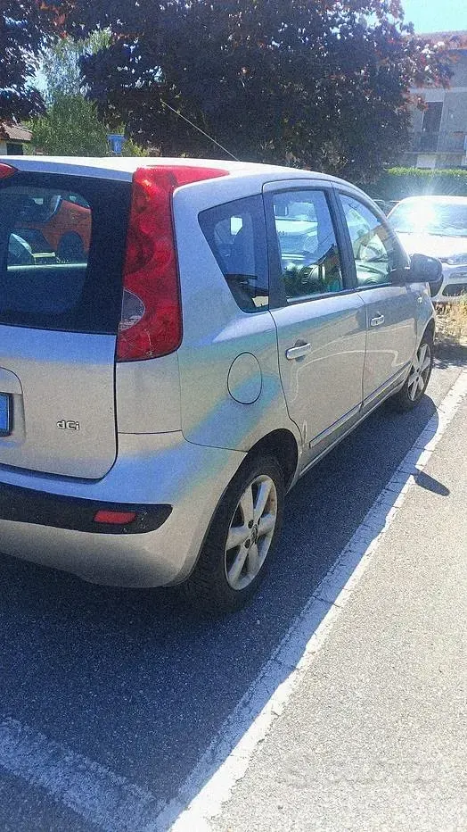 Usata Nissan Note 360º 86 CV (63 kW) 2007 Bluazzurro Utilitaria