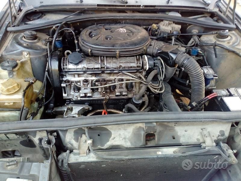 Usata 1990 Volvo 460 Tre volumi | 1000 € - Immagine 1/4