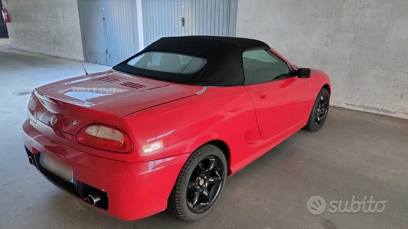 Usata MG TF 136 CV (100 kW) 2002 Rosso Cabrio