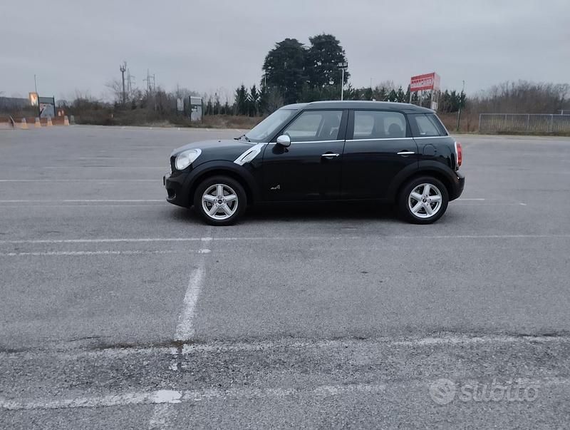 Usata Mini One Countryman 98 CV (72 kW) 2012 Nero SUV