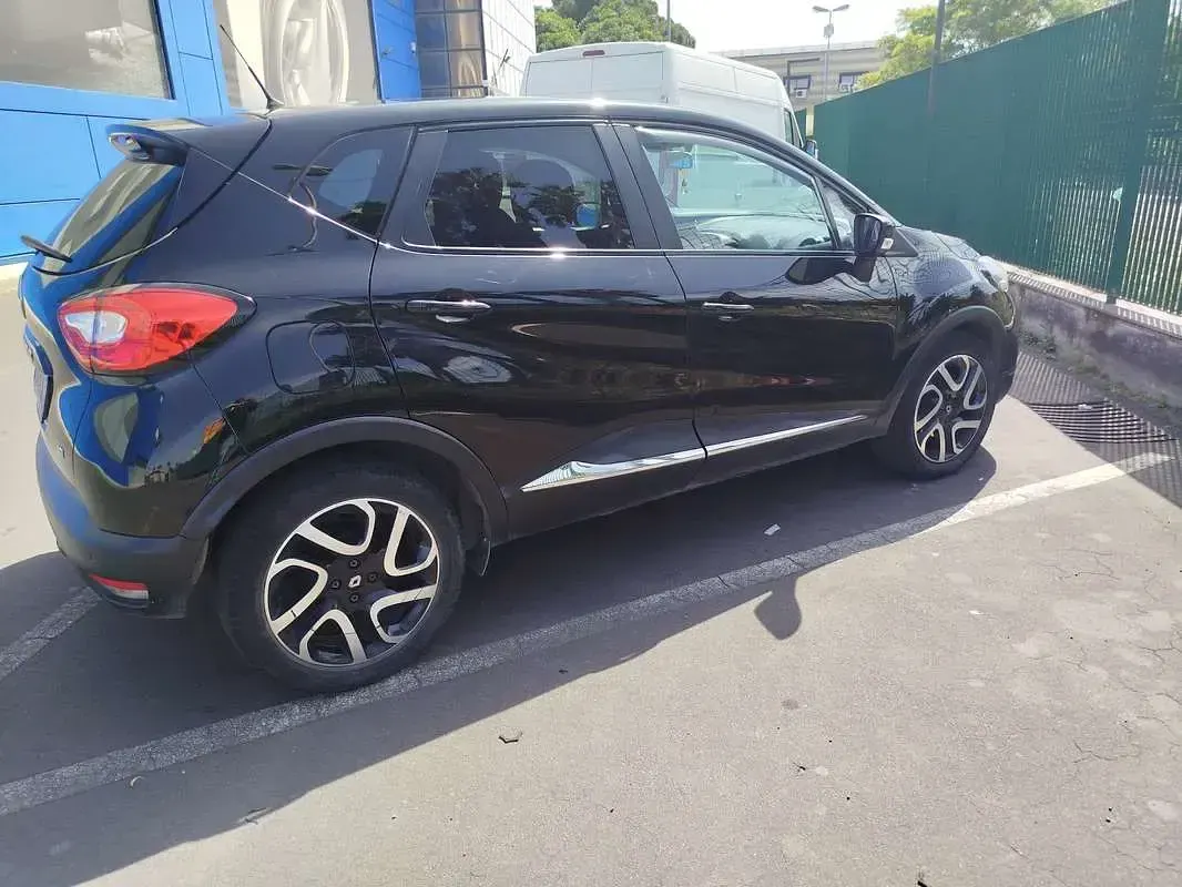 Usata Renault Captur 90 CV (66 kW) 2013 Nero SUV