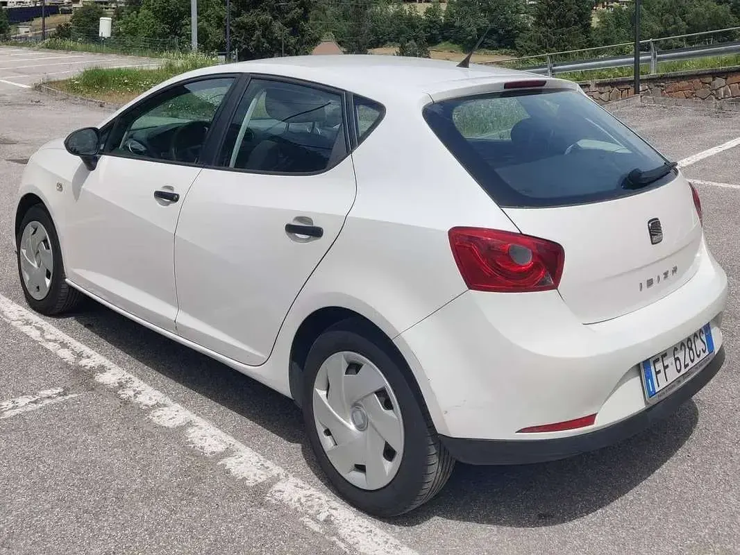Usata Seat Ibiza SC Reference 69 CV (50 kW) 2011 Bianco Utilitaria