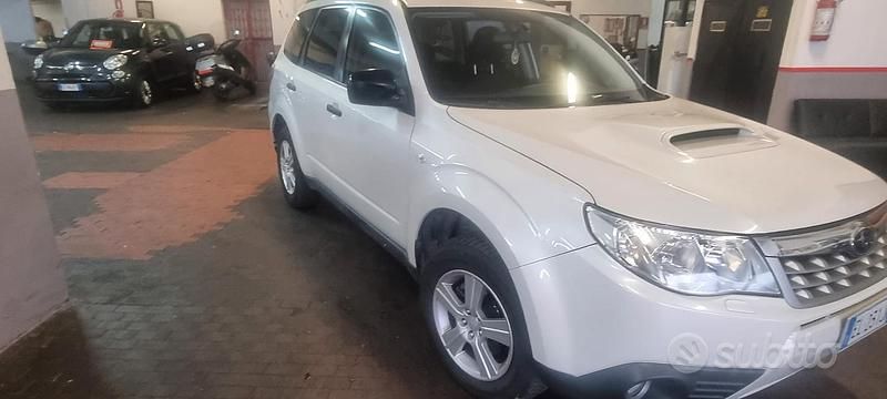 Usata Subaru Forester 2012 Bianco SUV