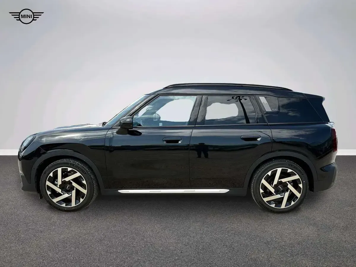 Usata Mini Countryman Favoured 225 kW (306 CV) 2025 Nero SUV