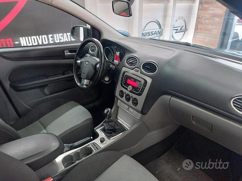 Usata Ford Focus 90 CV (66 kW) 2009 Nero Station wagon