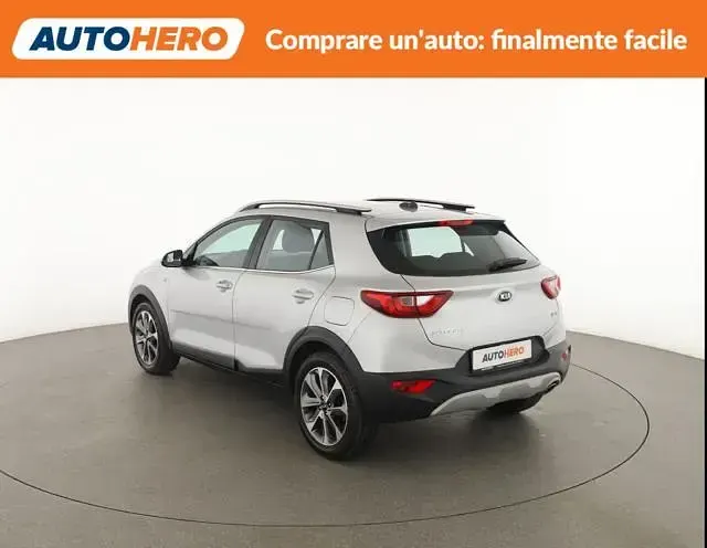 Usata Kia Stonic Style 120 CV (88 kW) 2019 Grigio SUV
