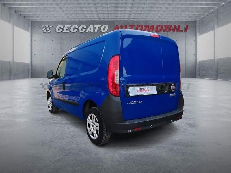 Usata Fiat Doblò 95 CV (69 kW) 2018 Blu Monovolume