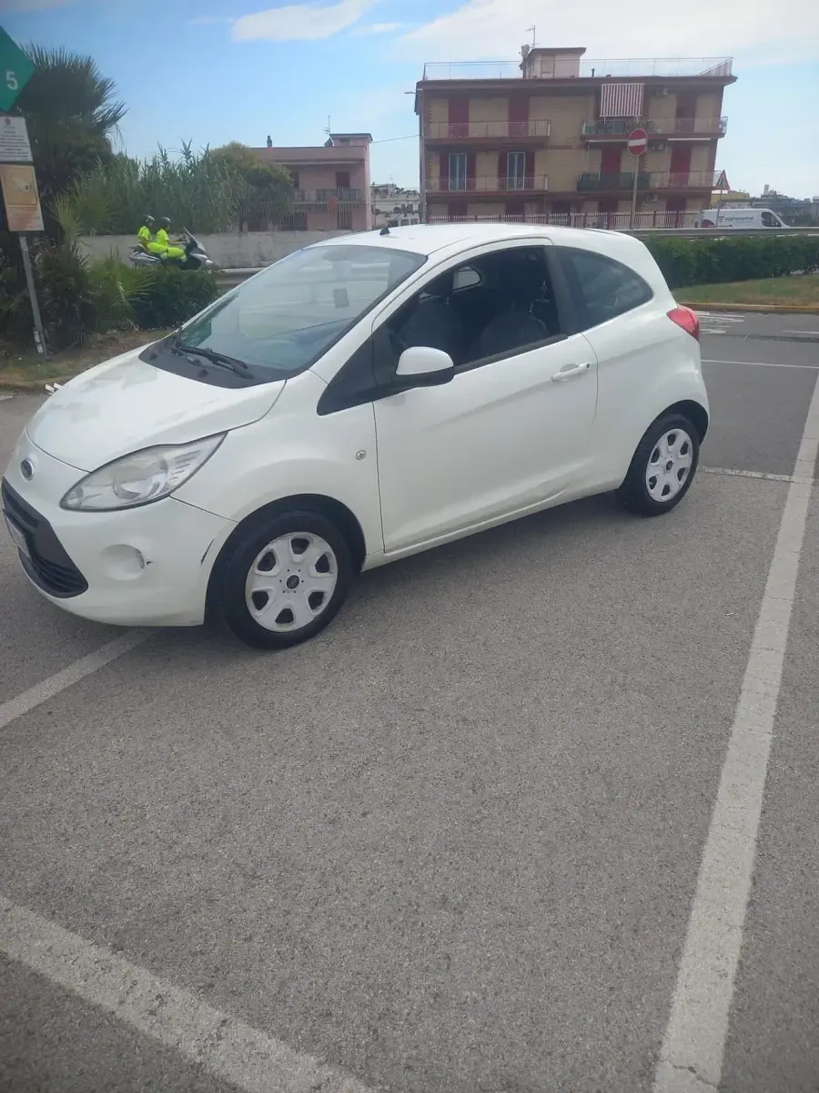 Usata Ford Ka 69 CV (50 kW) 2012 Bianco Utilitaria