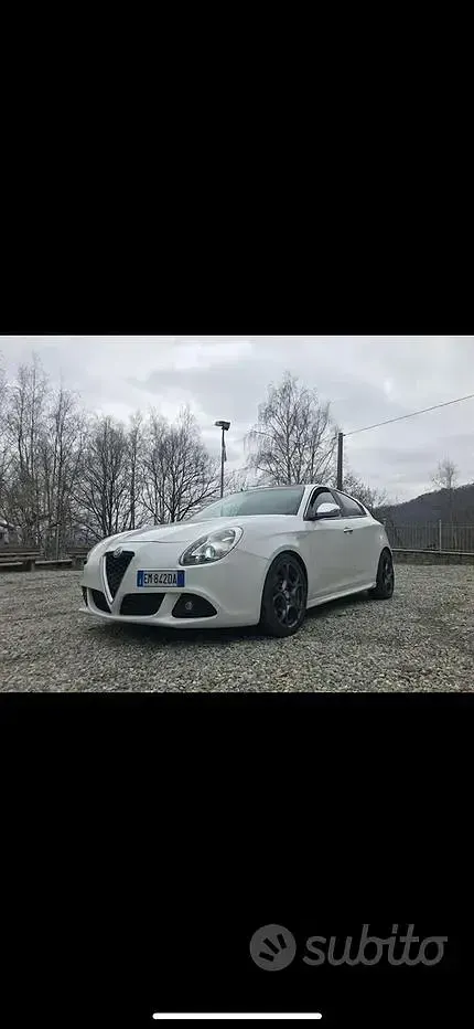 Usata Alfa Romeo Giulietta 140 CV (102 kW) 2012 Utilitaria
