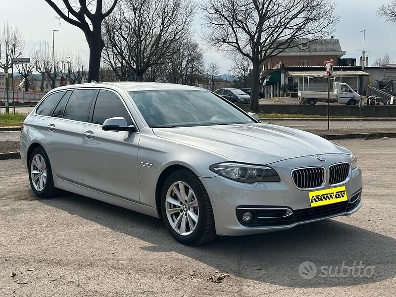 Usata BMW 520 Luxury Line 184 CV (135 kW) 2014 Grigio Station wagon