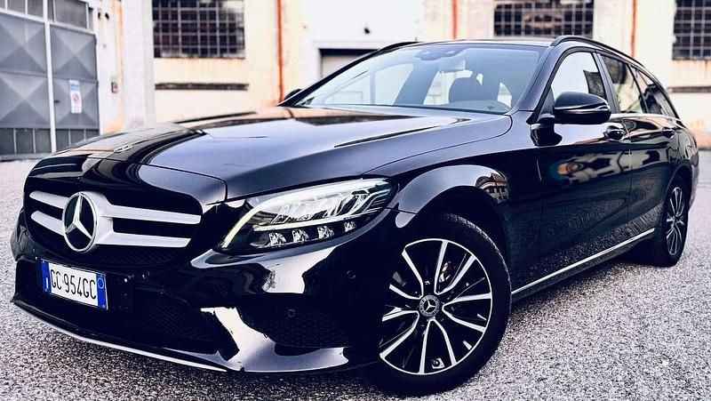 Nero Usata 2020 Mercedes C220 Business Station wagon | 20.500 € (Ottimo prezzo) - Immagine 1/4