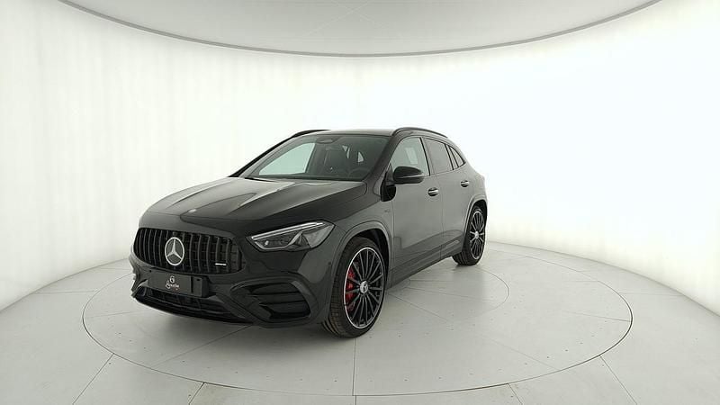 Nero Nuova 2025 Mercedes GLA35 AMG AMG SUV | 64.890 € - Immagine 1/4