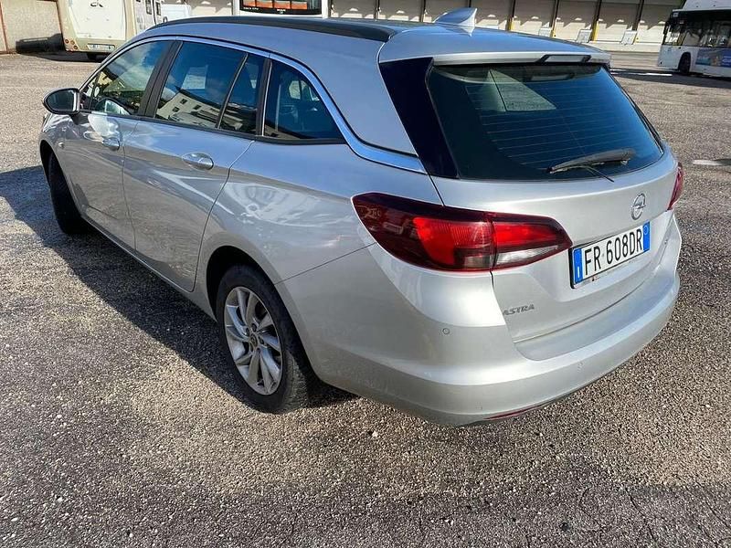 Usata Opel Astra Business 110 CV (80 kW) 2018 Grigio Station wagon